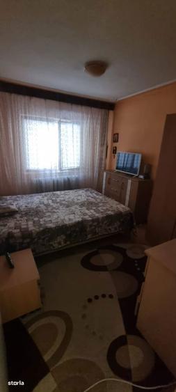 Apartament cu 3 camere în Nicolina