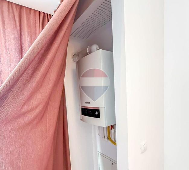 Apartament cu 2 camere semidecomandat, mobilat în Central