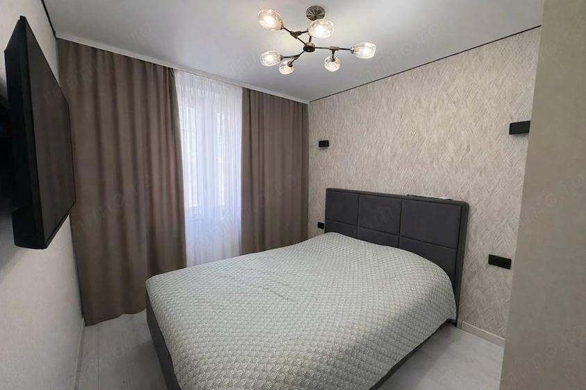 Apartament cu 2 camere decomandat în Eroii Revoluției
