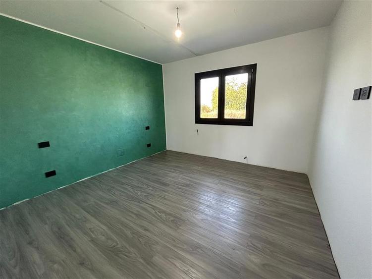 Casă individuală cu 4 camere cu Teren 2389 Mp în Biliești