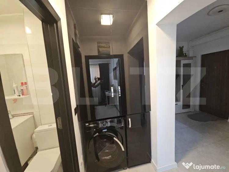 Apartament cu 3 camere decomandat în Podu Roș
