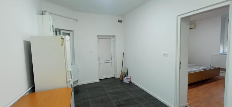 Garsonieră decomandată în Dâmbovița