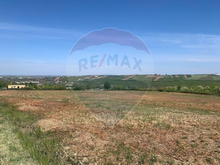 Teren Construcții intravilan de 1628 mp, în Paleu