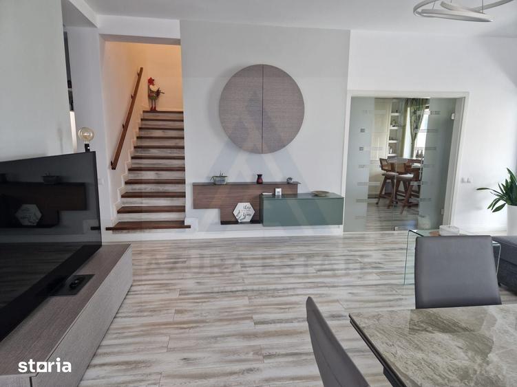 Casă cu 6 camere cu Teren 463 Mp în Central
