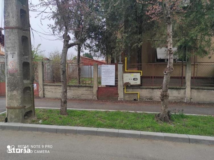 Casă cu 4 camere cu Teren 1623 Mp în Central