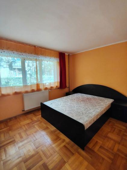 Apartament cu 2 camere semidecomandat în Cantemir