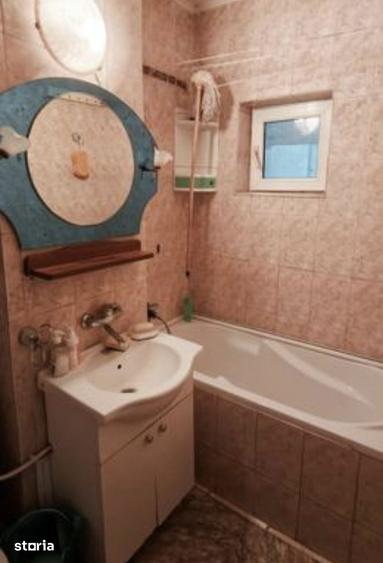 Apartament cu 3 camere în Delfinariu