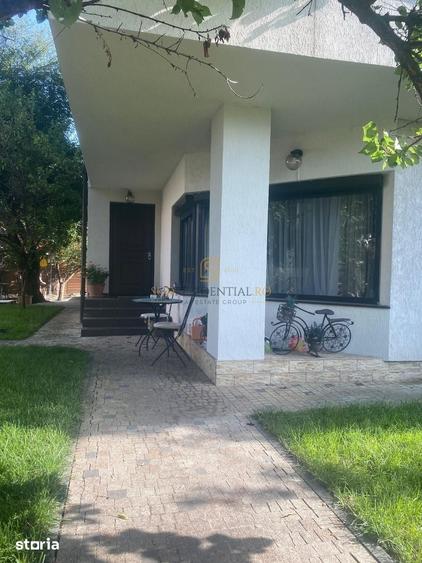 Casă cu 4 camere cu Teren 400 Mp în Apărătorii Patriei
