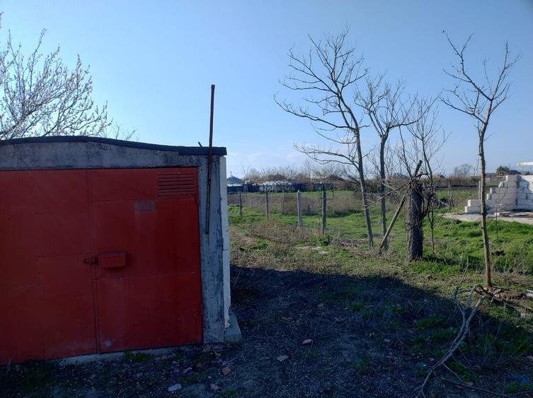 Casă cu 4 camere în Unirea