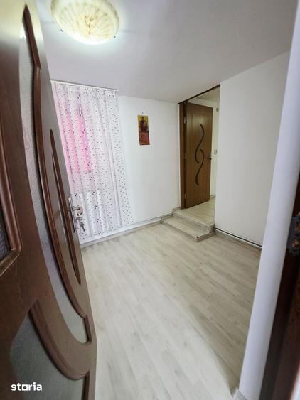 Casă cu 6 camere cu Teren 557 Mp în Berceni