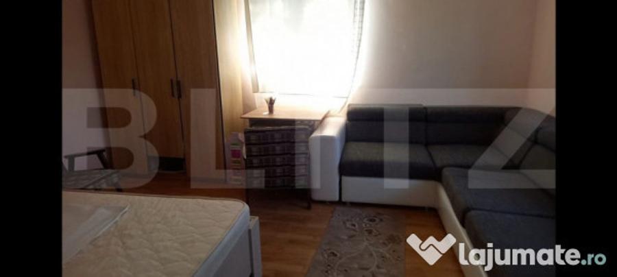 Casă cu 4 camere cu Teren 1700 Mp în Central