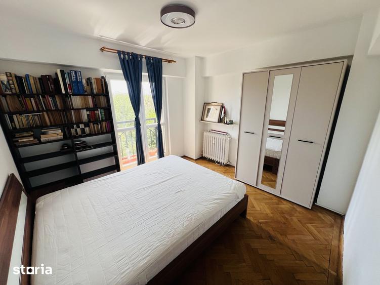 Apartament cu 3 camere decomandat, mobilat în Tei