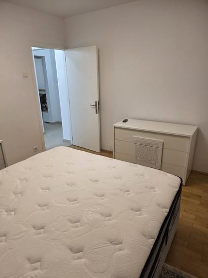 Apartament cu 3 camere decomandat în Dorobanți