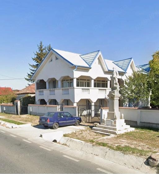 Casă cu 4 camere cu Teren 421 Mp în Exterior Vest
