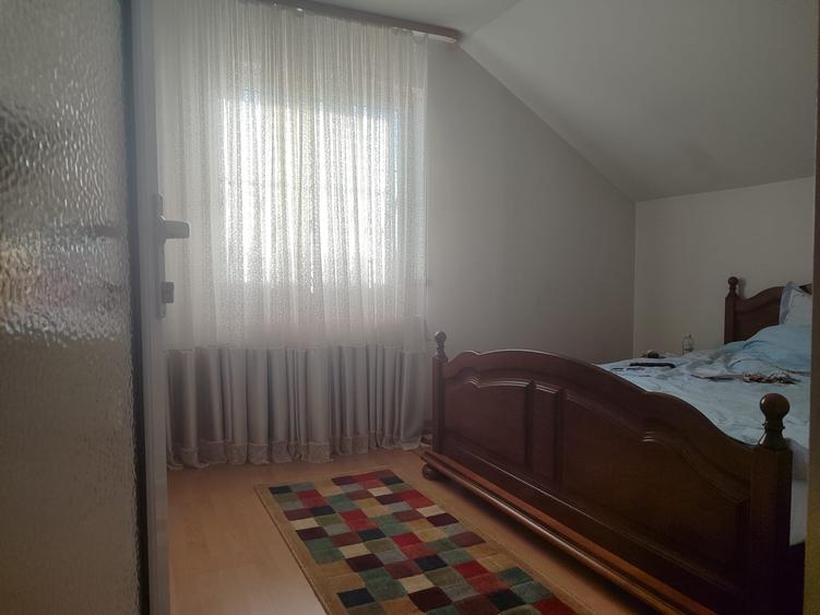 Casă cu 5 camere cu Canalizare în Tătărași
