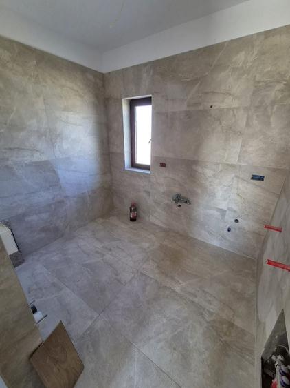 Duplex cu 4 camere cu Canalizare în Urseni