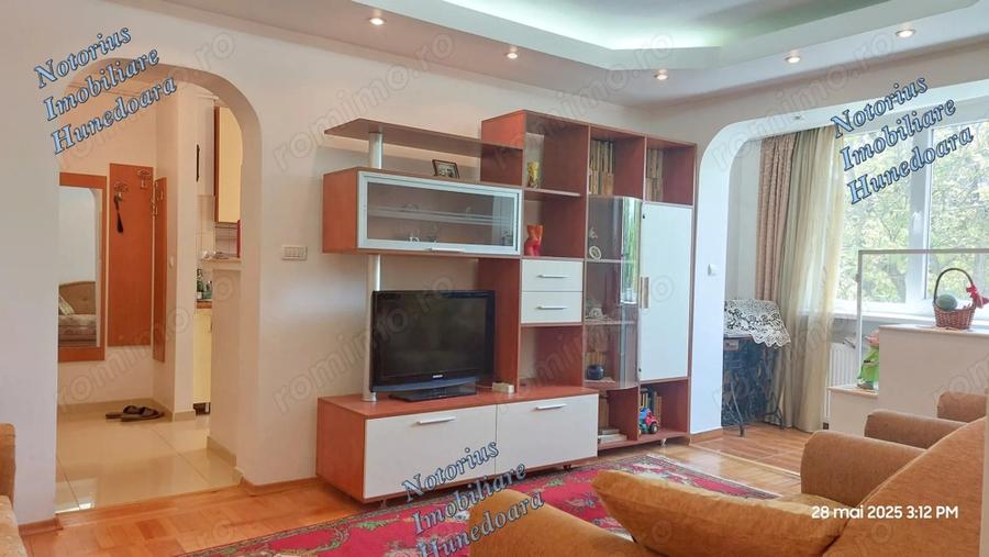 Apartament cu 2 camere semidecomandat în Central