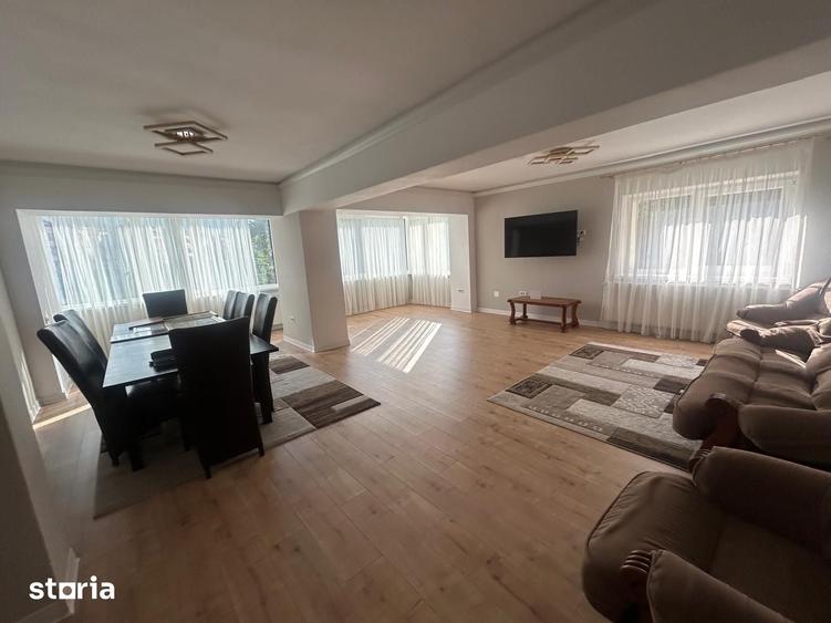 Apartament cu 5 camere în Central