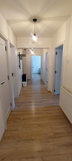 Apartament cu 3 camere decomandat în Rahova