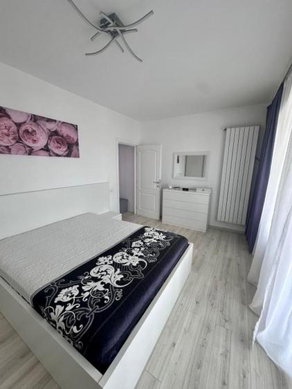 Apartament cu 3 camere decomandat în 1 Decembrie 1918