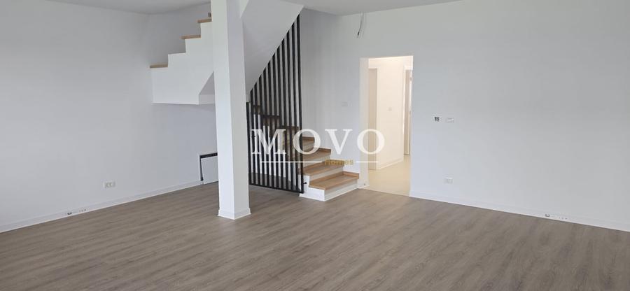 Duplex cu 4 camere cu Canalizare în Giroc