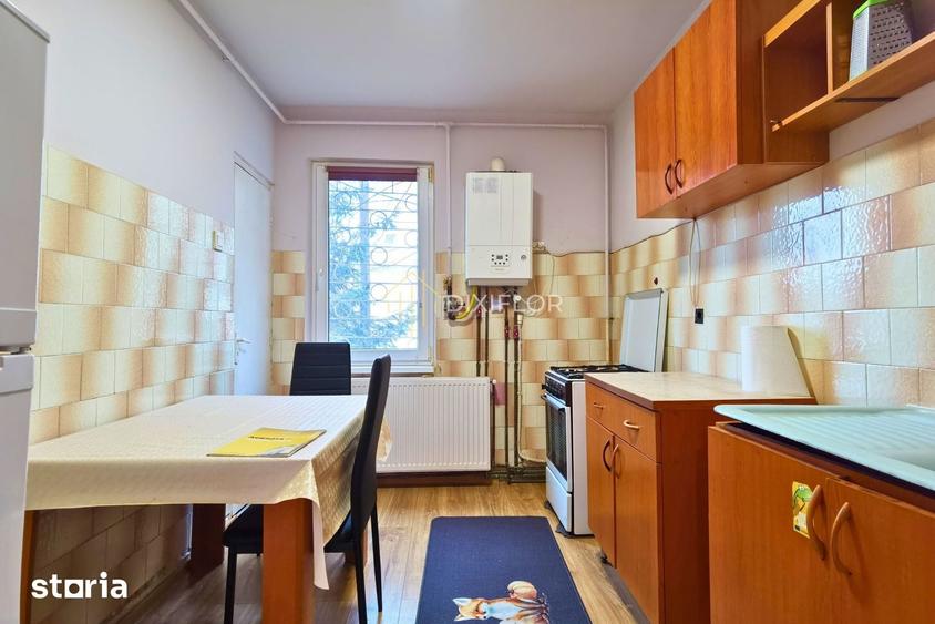 Apartament cu 3 camere, mobilat în Vest
