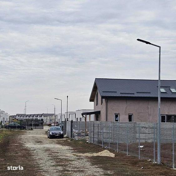 Teren de 400 mp, în Săbăreni