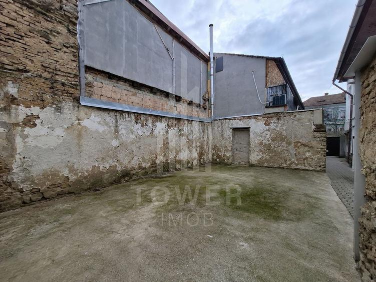 Teren Construcții intravilan de 80 mp, în Orașul de Jos