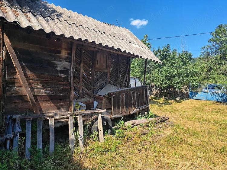 Casă cu 3 camere cu Teren 2850 Mp în Stângăceaua
