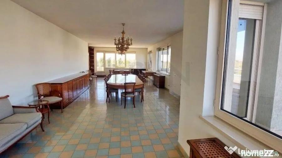 Spațiu comercial, de 350 mp, în Herăstrău