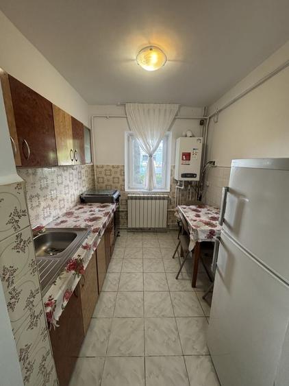 Apartament de Inchiriat 10 minute de Palas Mall si facultati - 4