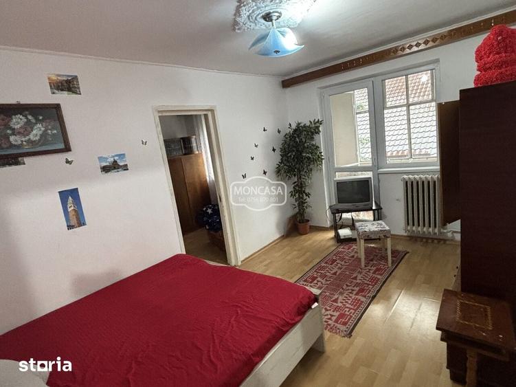 Apartament cu 2 camere nedecomandat în Central