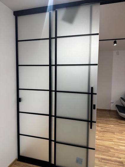 Apartament cu 2 camere decomandat, mobilat în Central