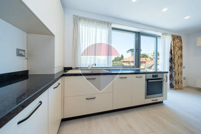 Apartament superb, confort, multiple utilitati! CENTRAL - 13