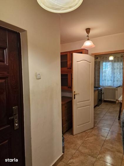 Apartament cu 3 camere decomandat în Tătărași