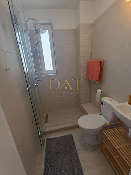 Apartament cu 2 camere semidecomandat, mobilat în Central