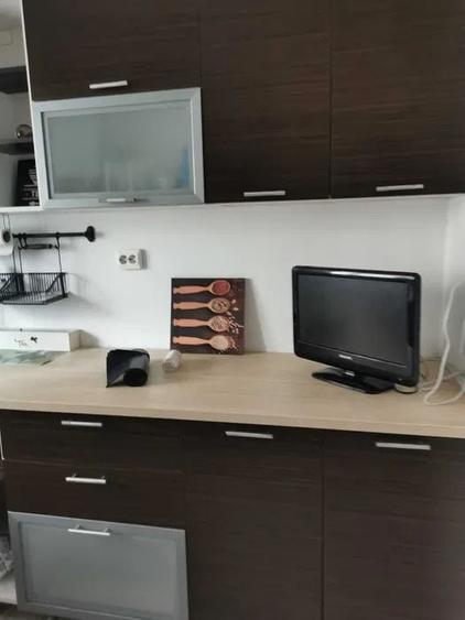 Apartament cu 2 camere semidecomandat, mobilat în P-ța Muncii