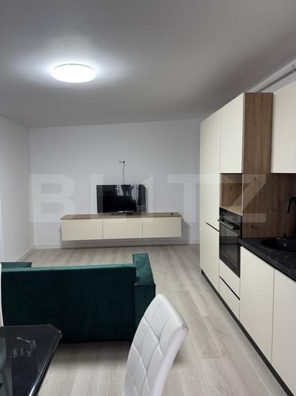Apartament cu 2 camere semidecomandat, mobilat în Centura