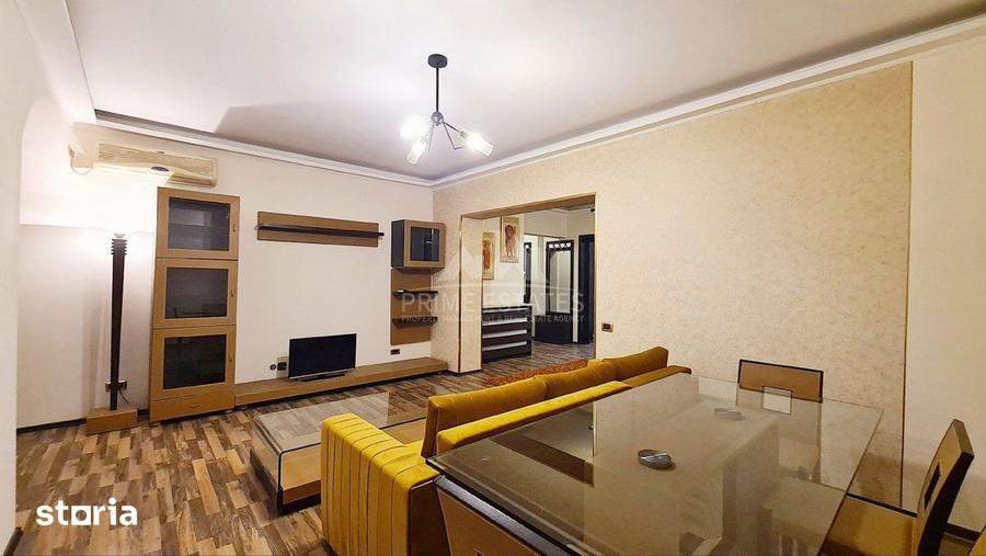 Apartament cu 3 camere, mobilat în Decebal