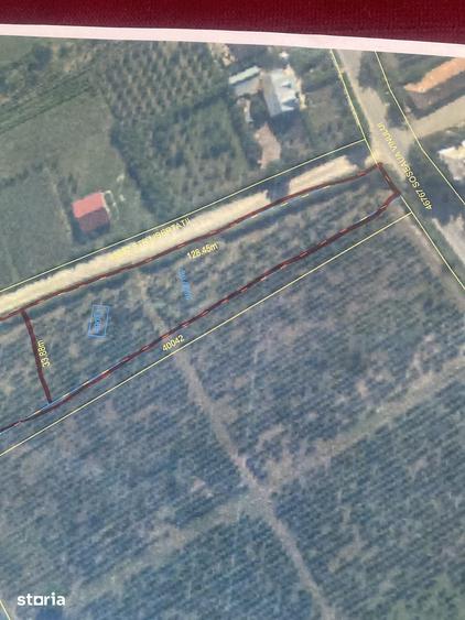 Teren de 3000 mp, în Merei
