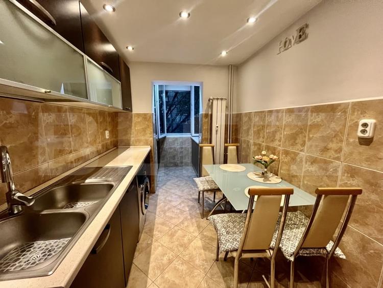 Apartament cu 2 camere decomandat, mobilat în Dacia
