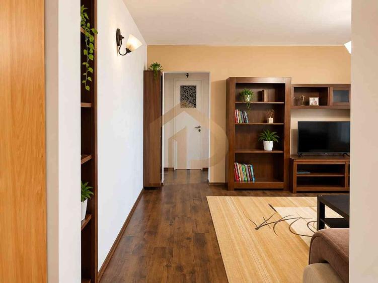 Apartament cu 3 camere decomandat în Drumul Taberei