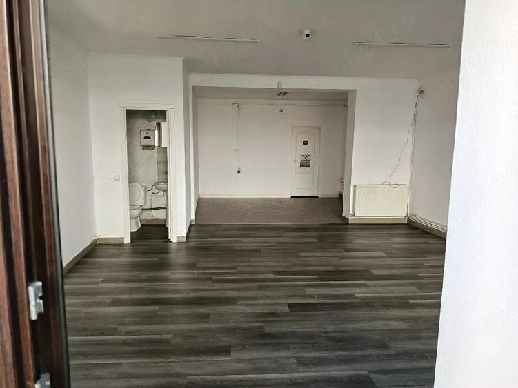 Spațiu comercial, de 100 mp, în Central