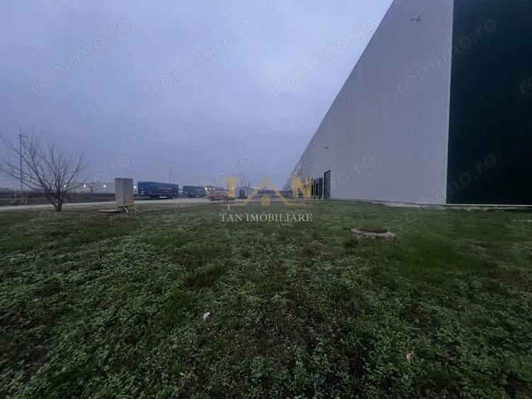 Spațiu comercial, de 3,045 mp, în Giarmata