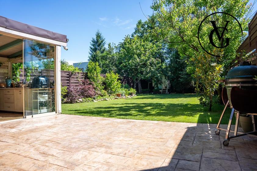 Casă individuală cu 5 camere cu Teren 427 Mp în Corbeanca