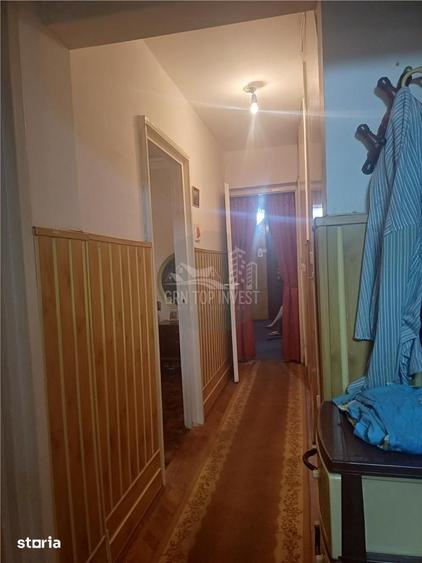 Apartament cu 4 camere decomandat în Vasile Aaron