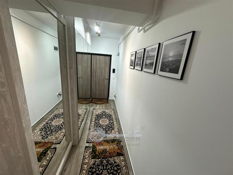 Apartament cu 2 camere decomandat în Nicolina