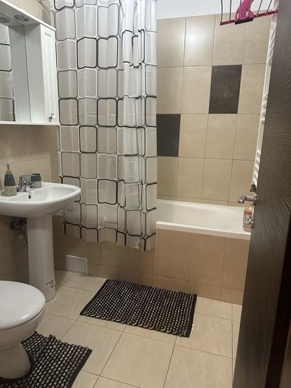 Apartament cu 3 camere în Apusului