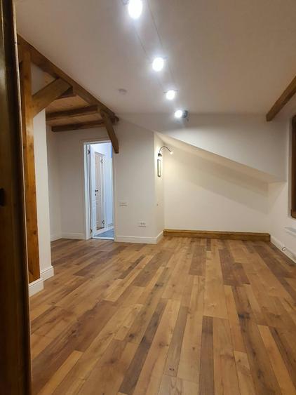 Apartament cu 3 camere decomandat, mobilat în Unirii