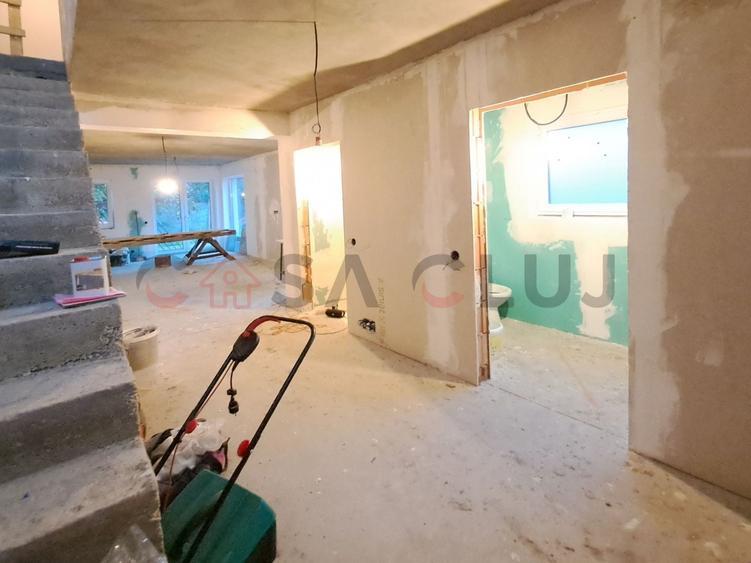 Casă individuală cu 4 camere cu Canalizare în Iris